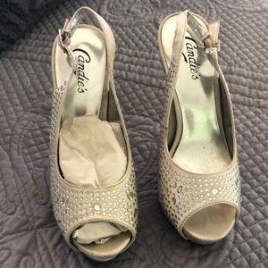 Dress heels worn once